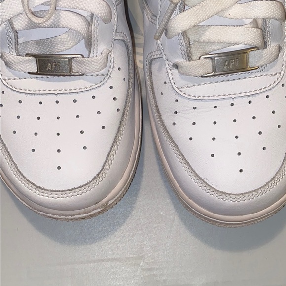 Nike Air Force 1s - Picture 7 of 9